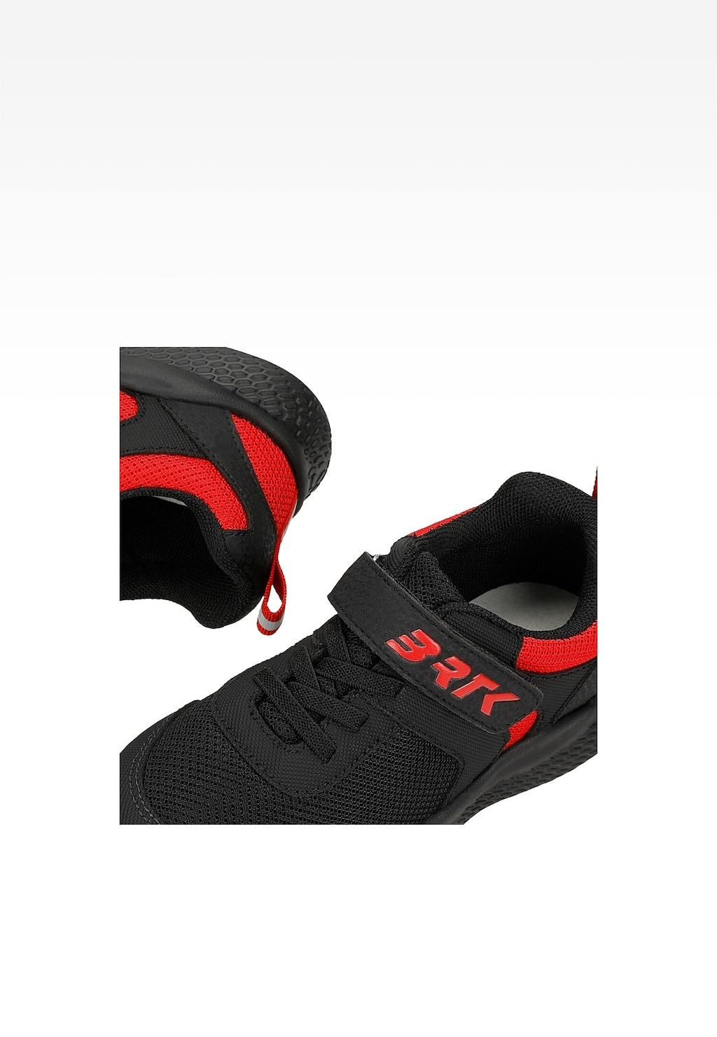Čierno-červené tenisky pre chlapcov BARTEK 87003-11 Widok 7
