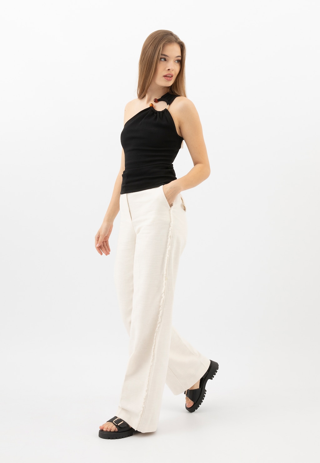 Czarne sandały damskie ze skóry licowej 76108-51 Widok 10