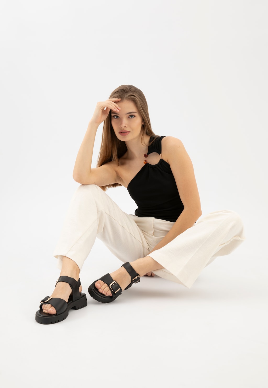 Czarne sandały damskie ze skóry licowej 76108-51 Widok 1