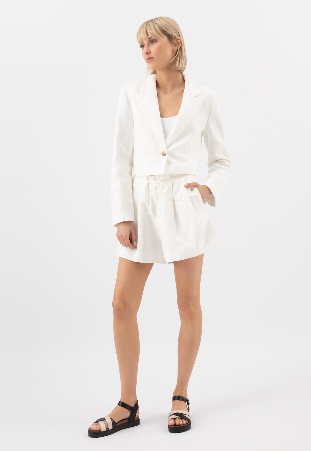 Dámske sandále s prepletanými čierno-zlatými remienkami 76155-71 Widok 1