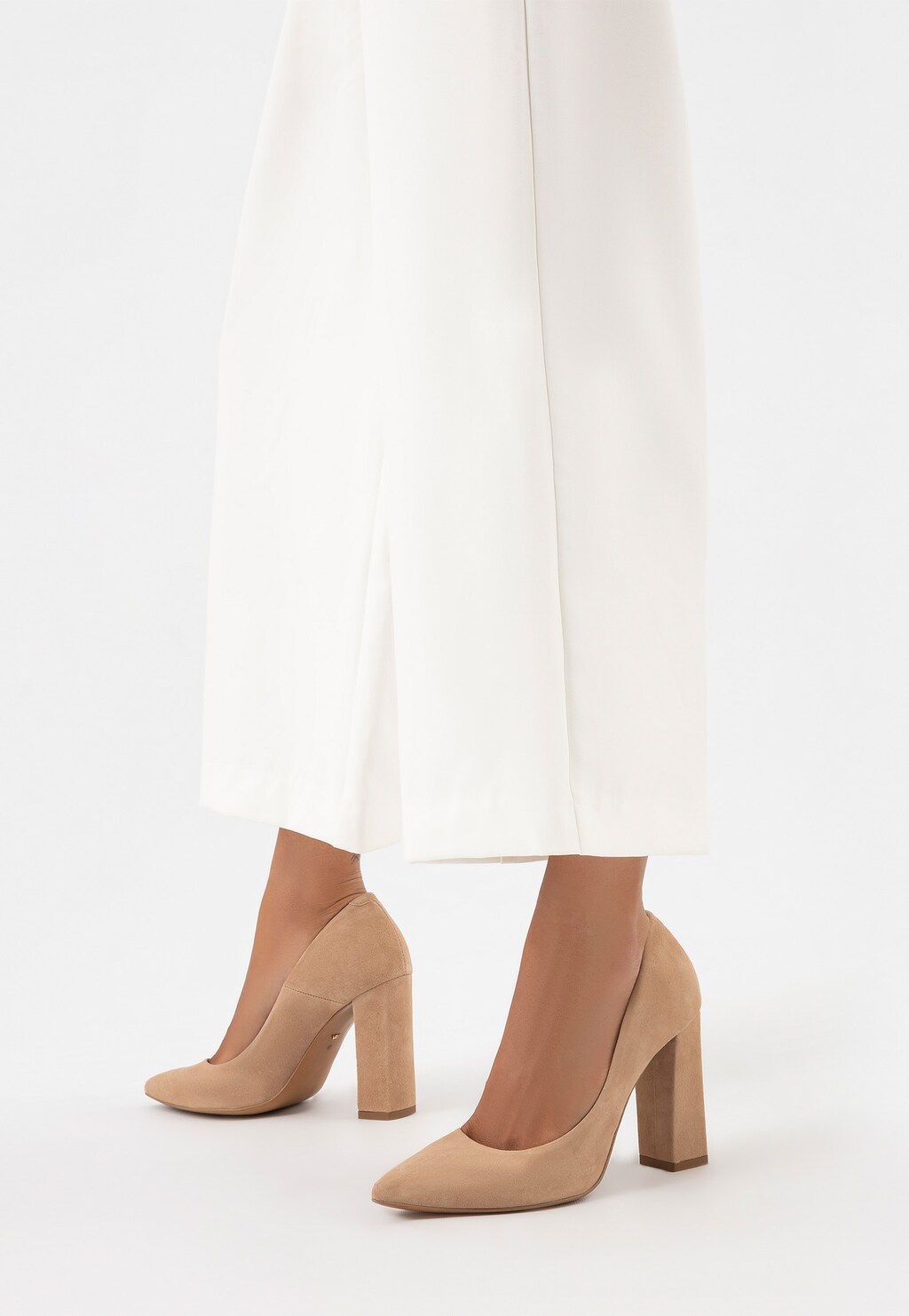 Beżowe czółenka damskie na wysokim słupku 35039-64 Widok 8