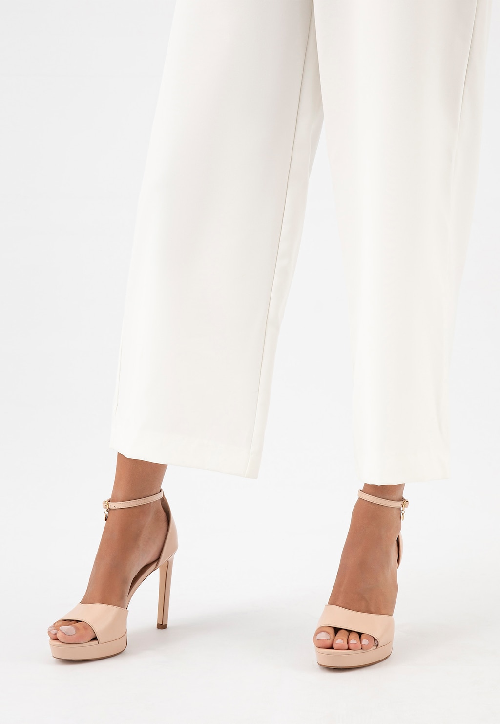 Wysokie sandały na szpilce w kolorze beżowym 76152-54 Widok 7