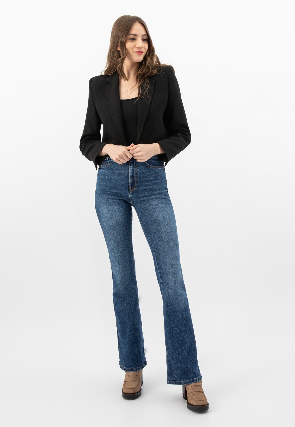 Beżowe mokasyny damskie na obcasie 46239-64 Widok 9