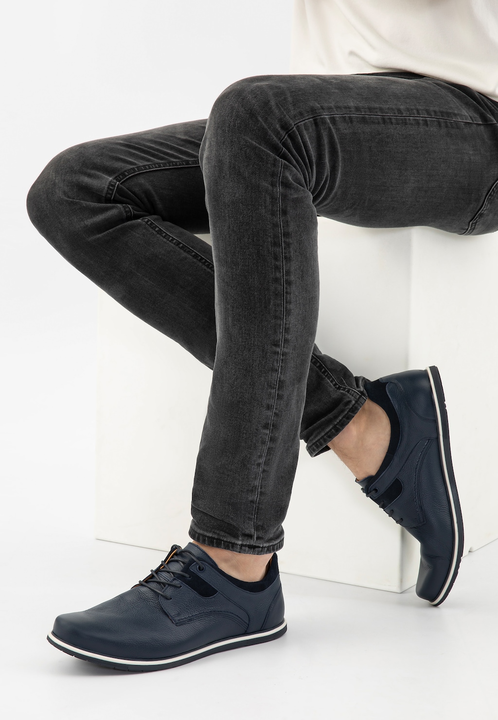 Štýlové pánske poltopánky z modrej lícovej kože 10027-77 Widok 8