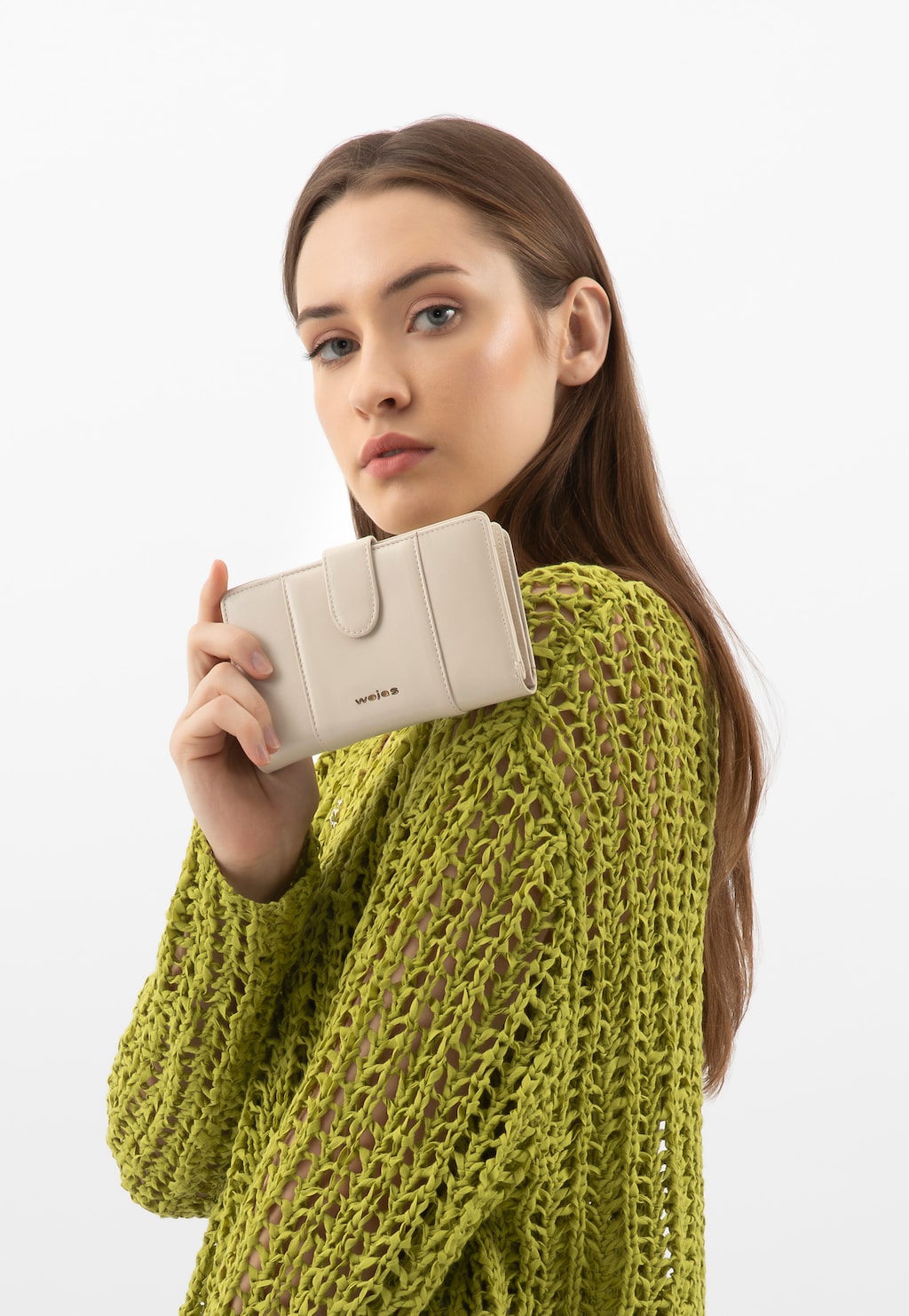 Beżowy skórzany portfel damski zapinany na zatrzask 91011-54 Widok 1