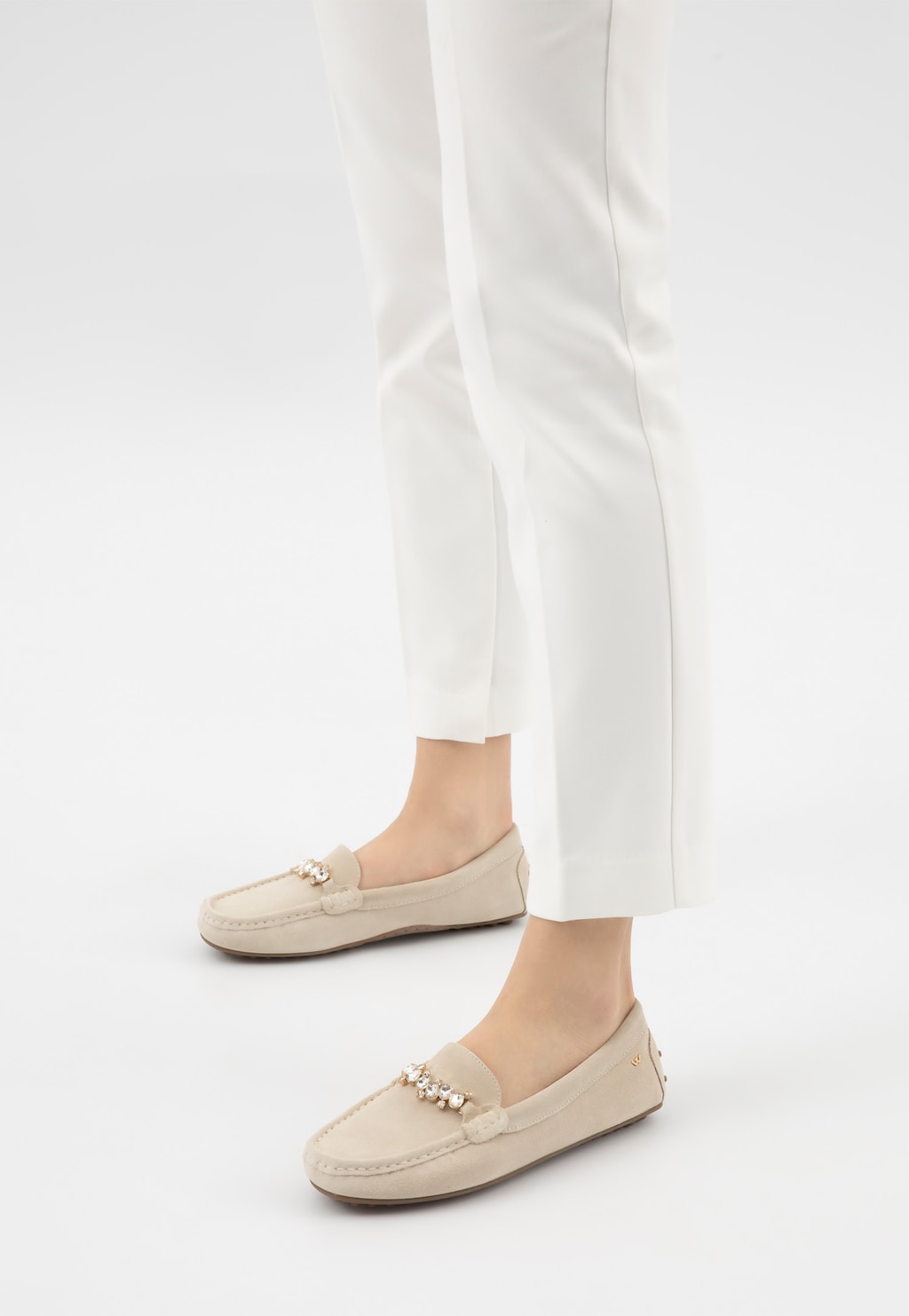 Béžové mokasíny s ozdobnou bižutériou 46328-64 Widok 8