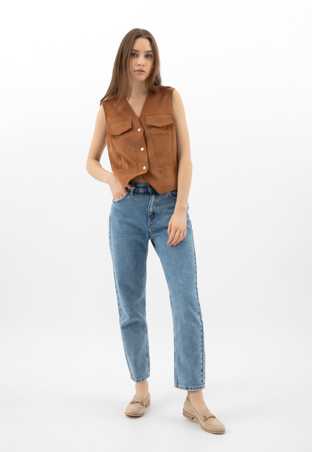 Beżowe mokasyny damskie z metalową klamrą 46330-64 Widok 10