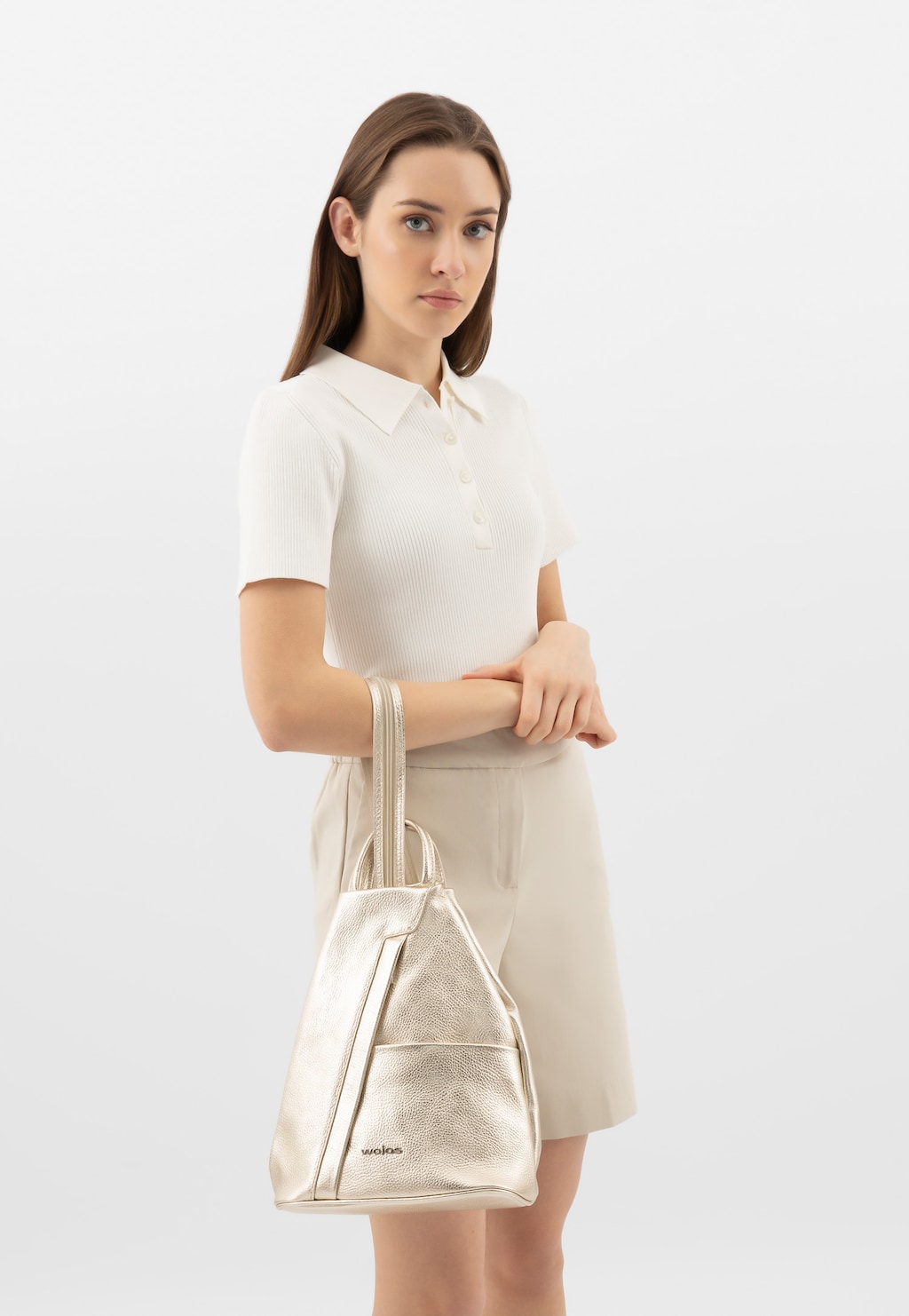 Mały złoty plecak ze skóry licowej z zapinanymi rączkami 80083-58 Widok 10