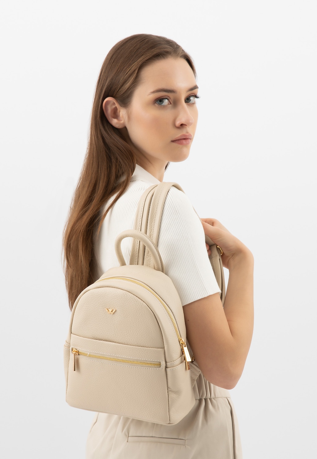 Mały beżowy plecak miejski ze skóry licowej 80115-54 Widok 1