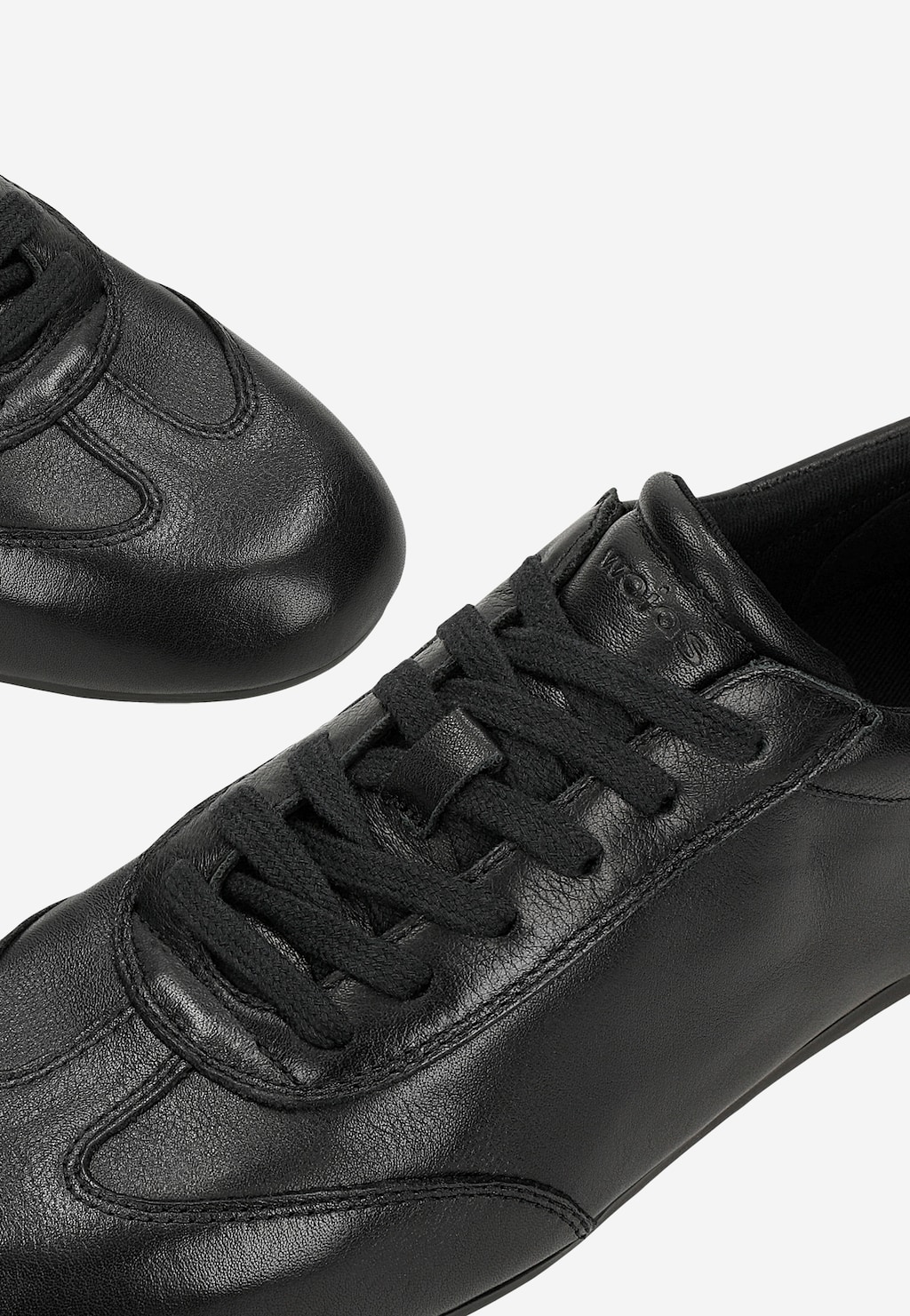 Czarne skórzane półbuty na płaskiej podeszwie 46347-51 Widok 7