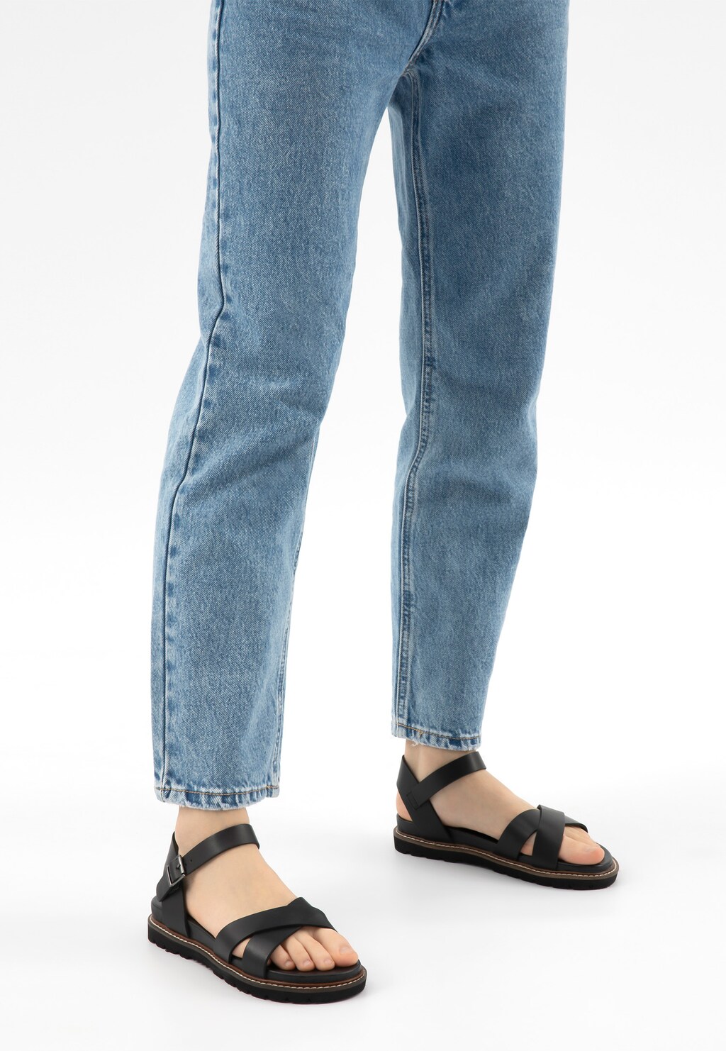 Černé dámské sandály z lícové kůže 76196-51 Widok 8