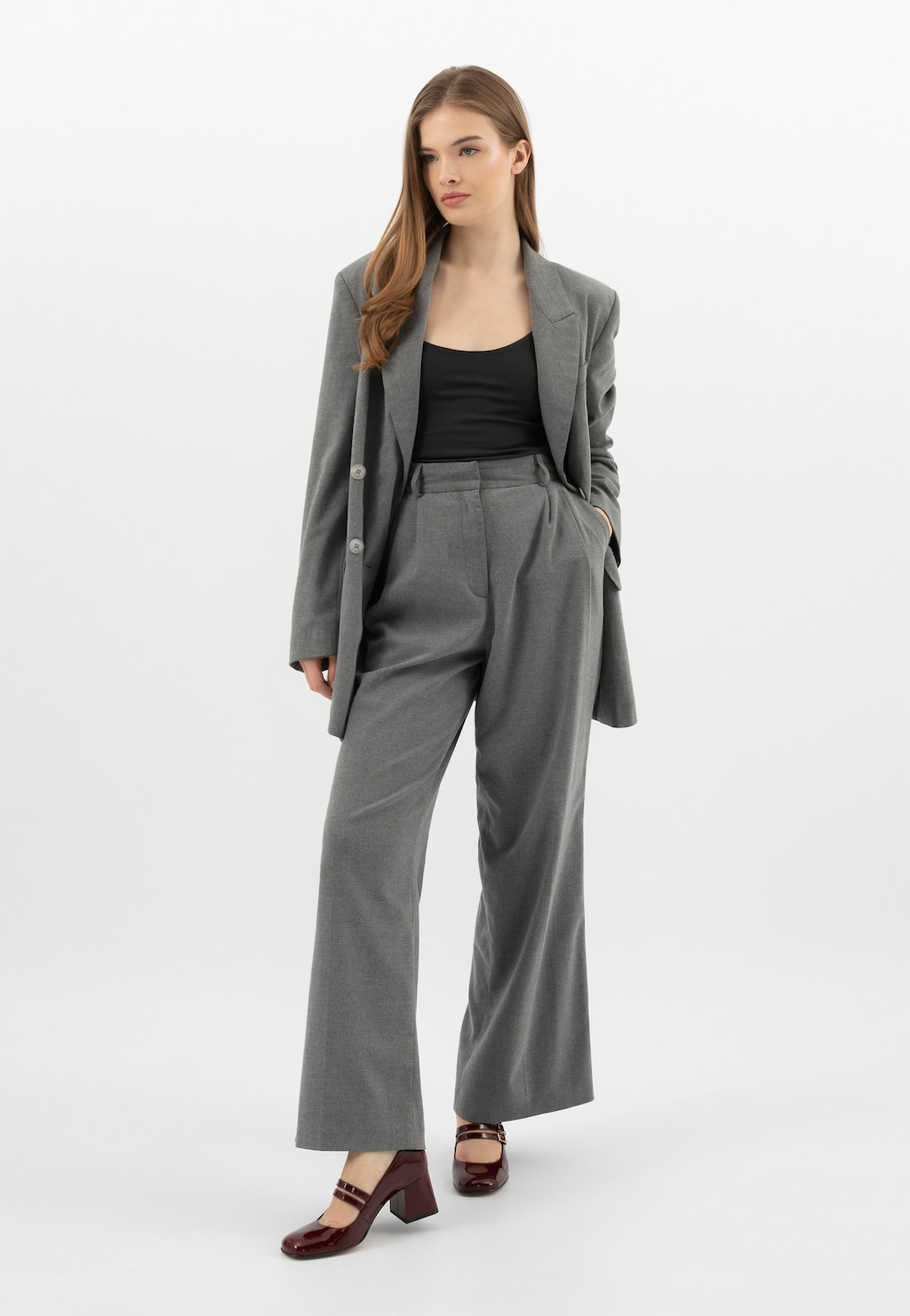 Bordové lakované lodičky Mary Jane na širokom podpätku 35143-35 Widok 1