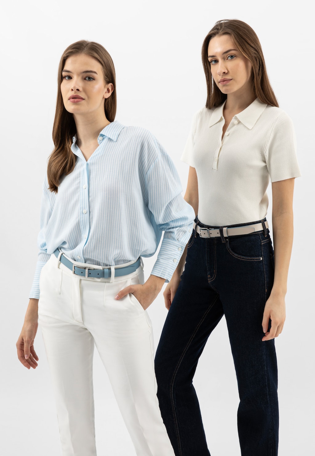 Niebiesko-beżowy dwustronny pasek damski ze srebrną klamrą 93102-56 Widok 1