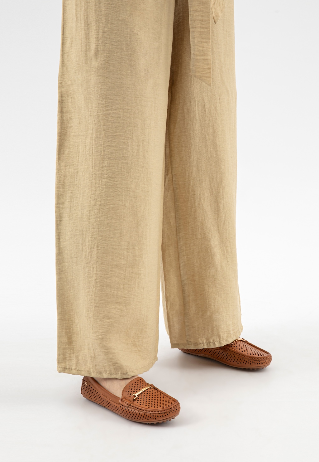 Světle hnědé kožené mokasíny s perforací 46326-53 Widok 8