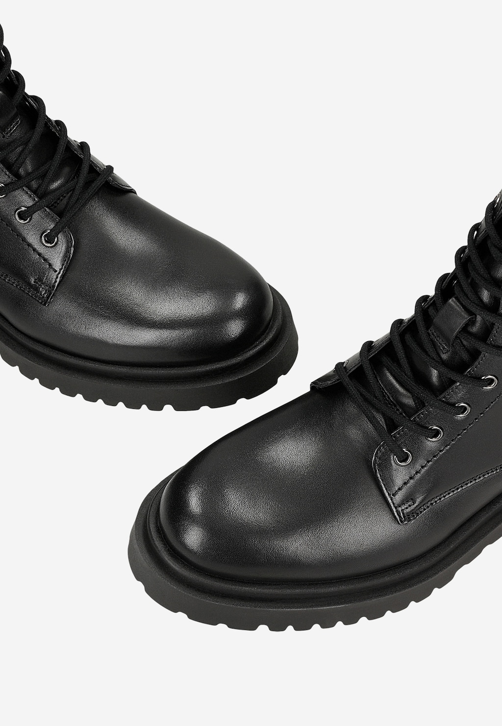 Czarne klasyczne bikery męskie na grubej podeszwie 24140-41 Widok 6
