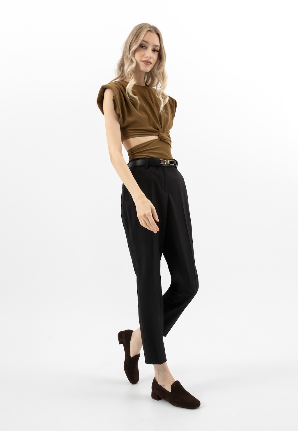 Tmavě hnědé dámské mokasíny na širokém podpatku 45010-62 Widok 1