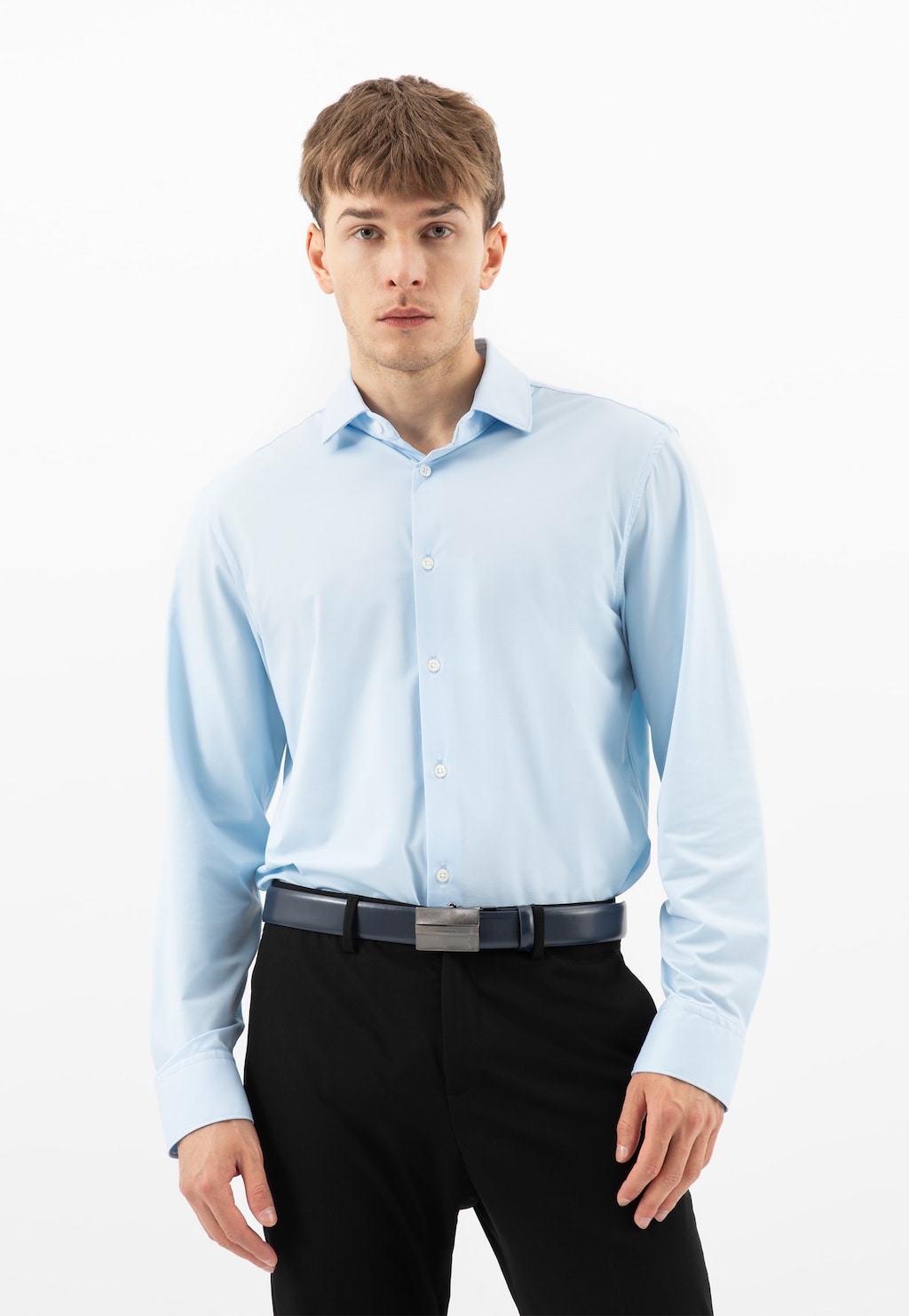 Tmavě modrý kožený pánský opasek s kovovou přezkou 93038-56 Widok 8