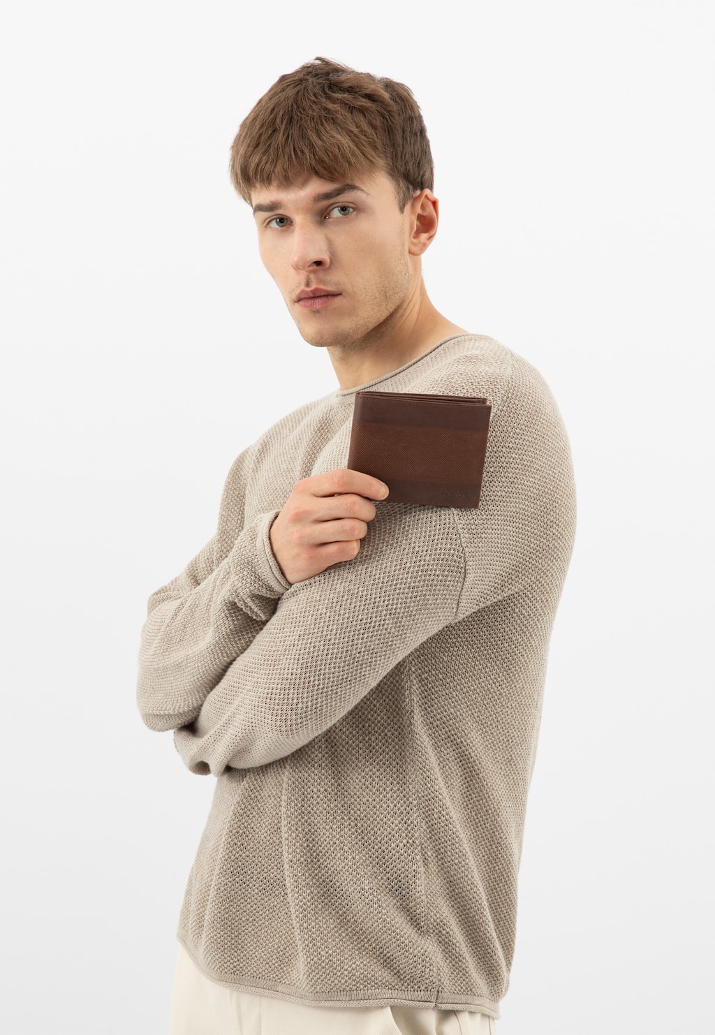 Duży brązowy portfel męski z tłoczeniem 91080-93 Widok 1