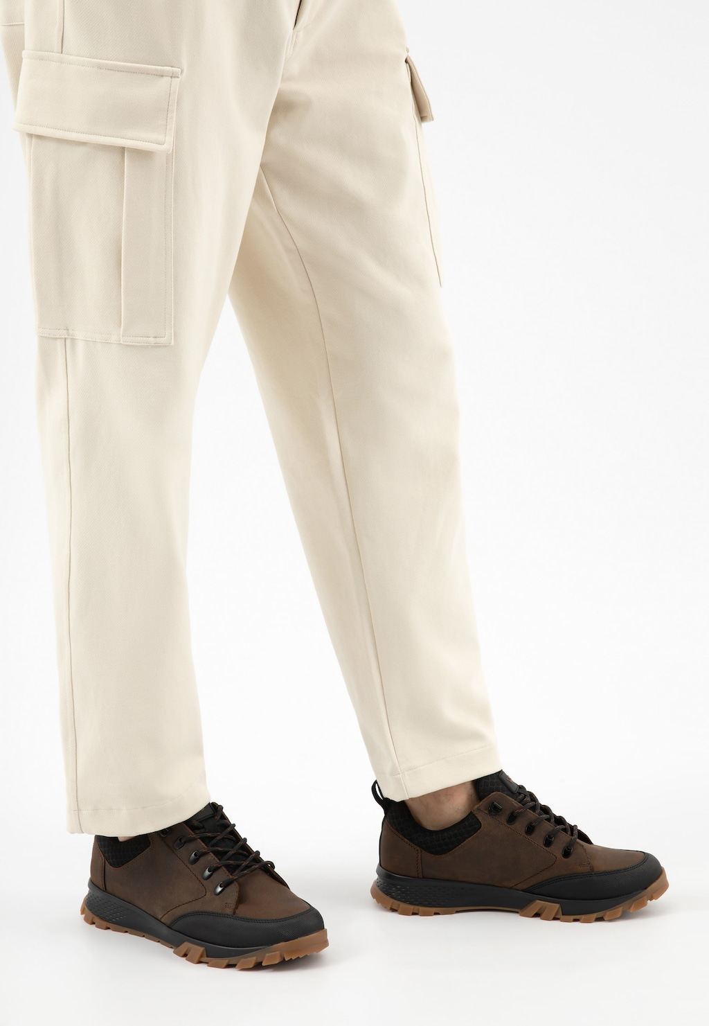 Brązowo-czarne niskie trekkingi męskie 10273-82 Widok 9