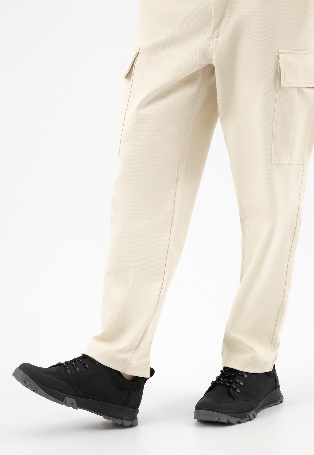 Černé nízké trekkingové boty pánské z kůže crazy horse a textilního materiálu 10273-81 Widok 9