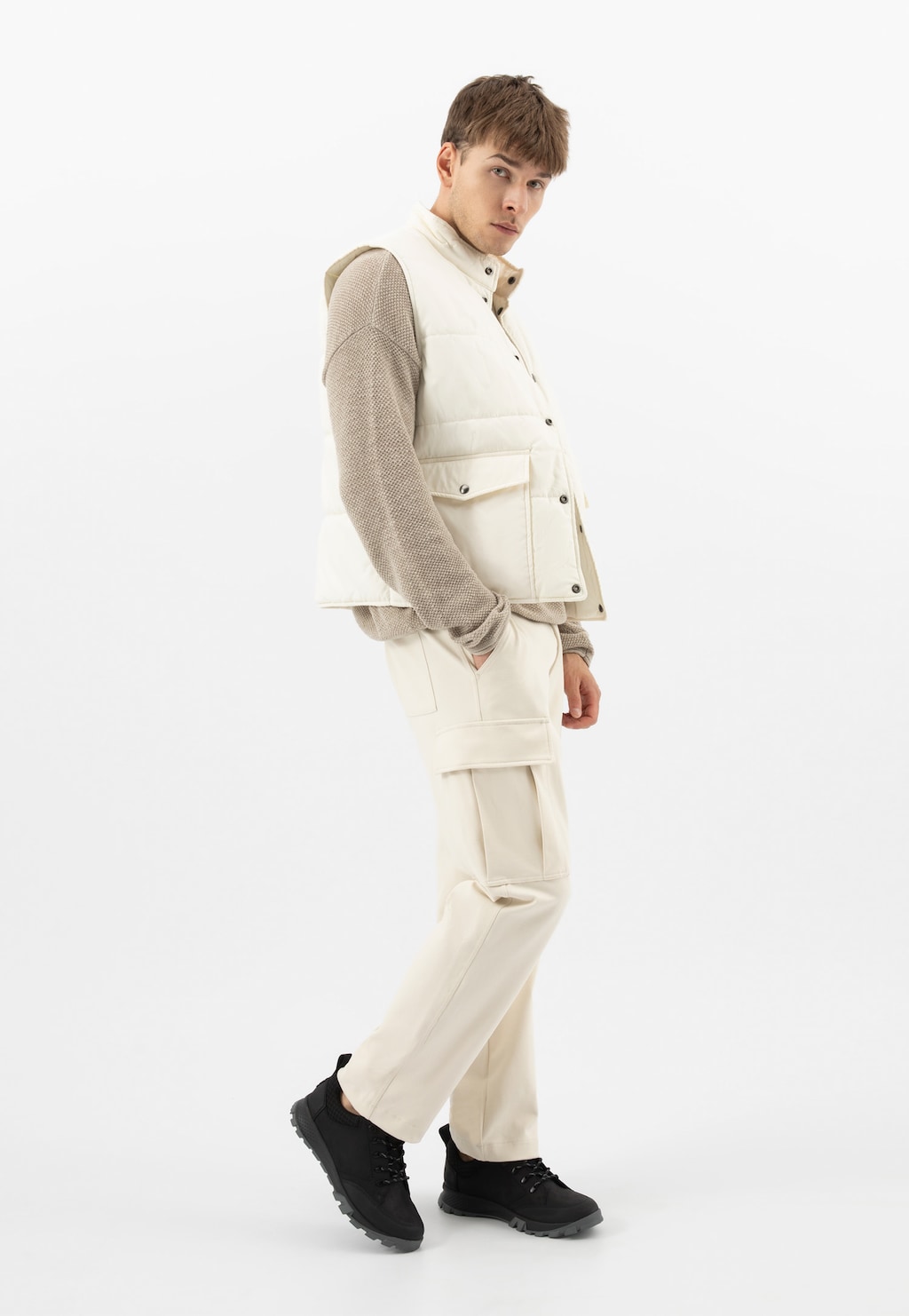 Černé nízké trekkingové boty pánské z kůže crazy horse a textilního materiálu 10273-81 Widok 10