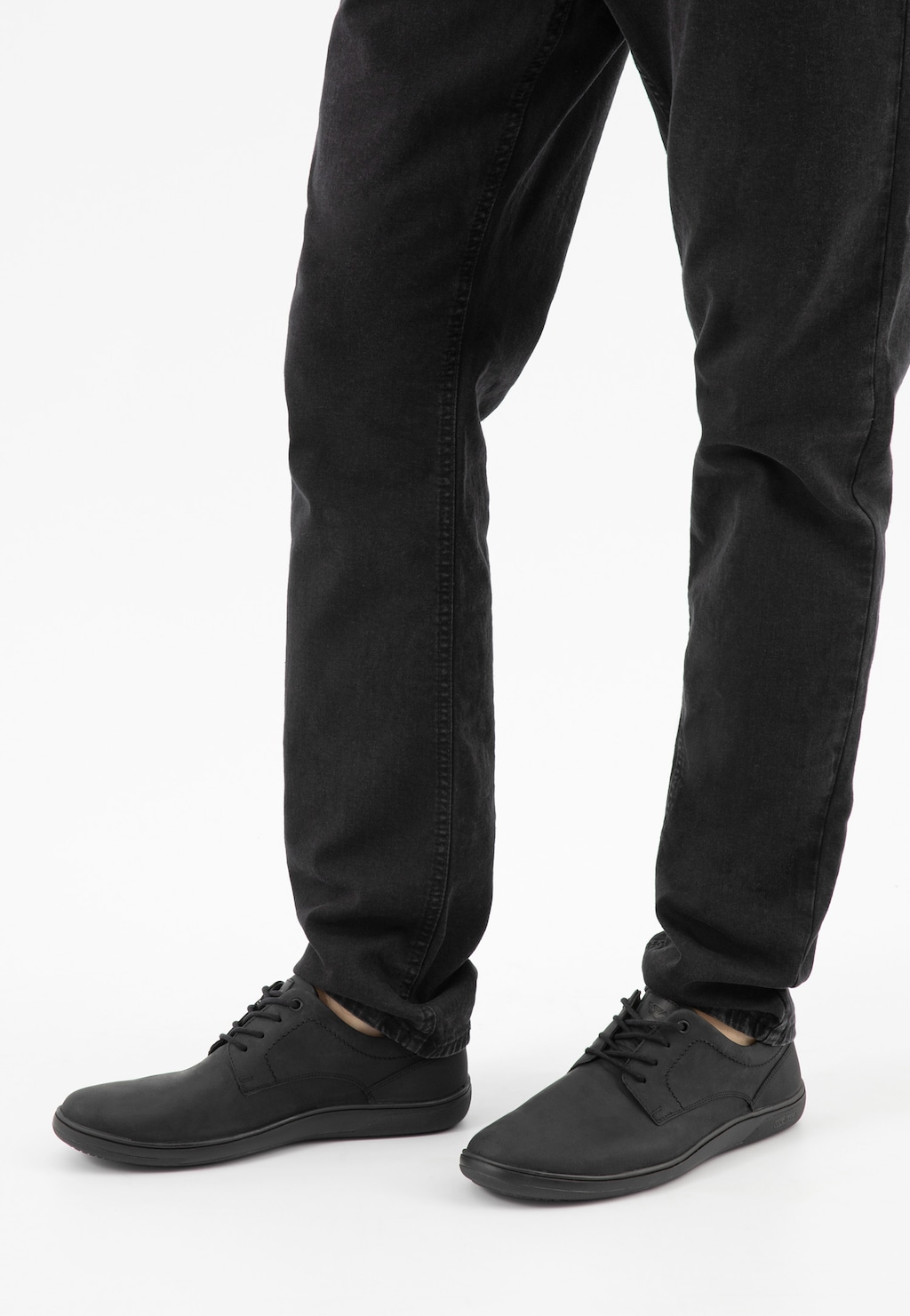 Czarne sznurowane półbuty męskie 10266-81 Widok 9