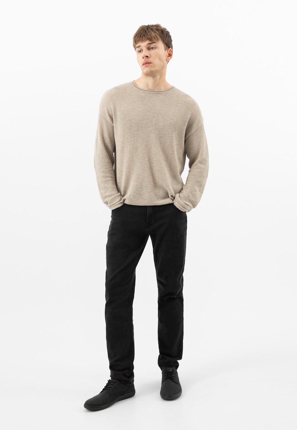 Czarne sznurowane półbuty męskie 10266-81 Widok 10