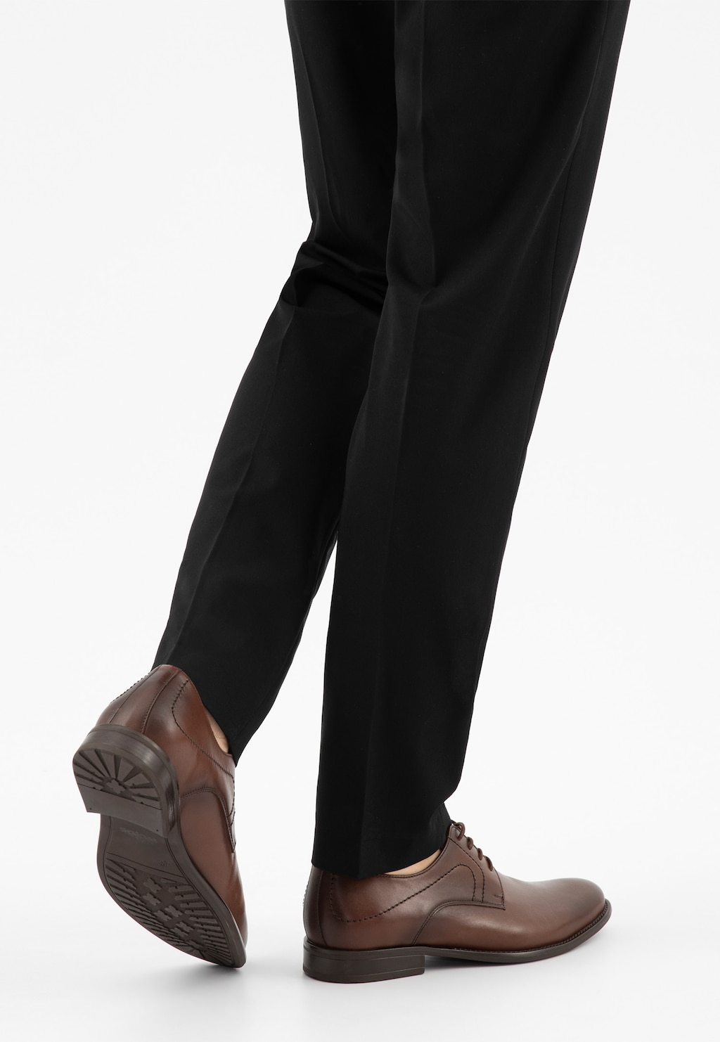 Hnědé pánské polobotky z lícové kůže s patinováním 10237-52 Widok 9