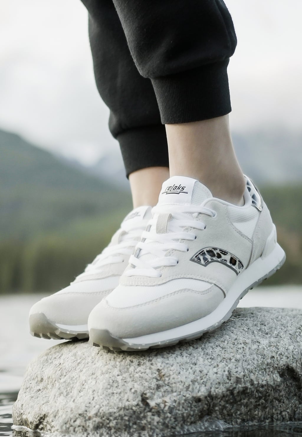 Bílé tenisky RELAKS s leopardími prvky R34202-69 Widok 1