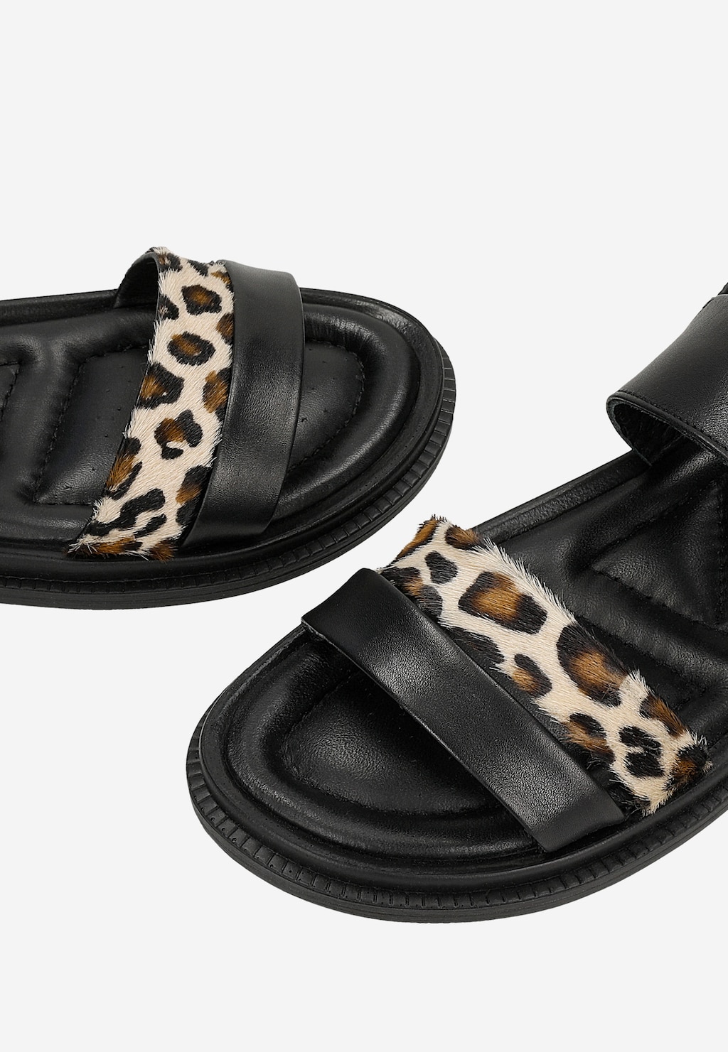 Czarne sandały z paskiem w panterkę 76214-51 Widok 7