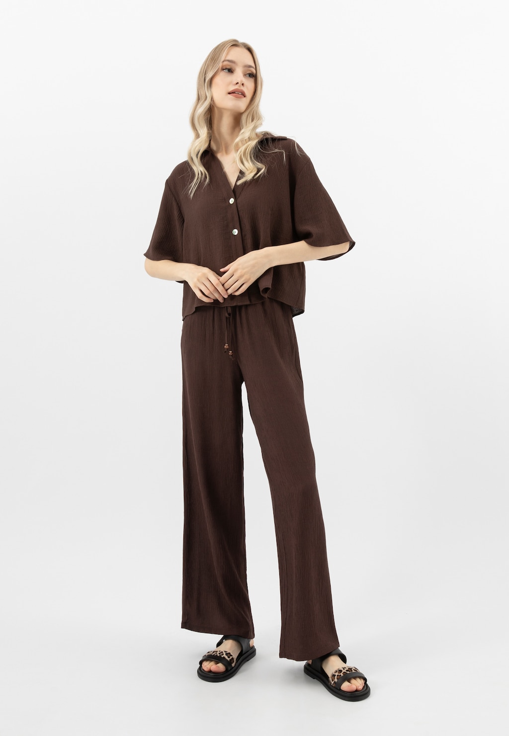 Czarne sandały z paskiem w panterkę 76214-51 Widok 9