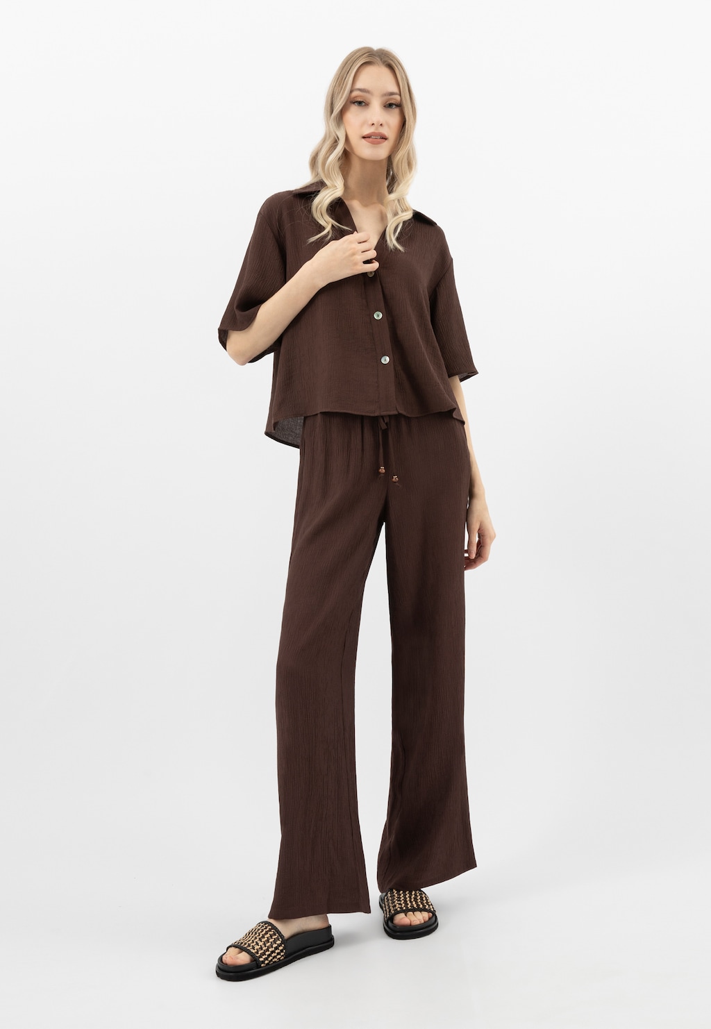 Czarno-beżowe plecione klapki damskie 74155-80 Widok 10