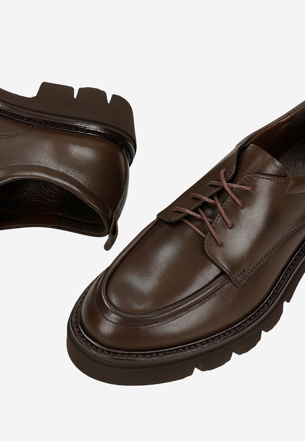 Brązowe skórzane sznurowane półbuty damskie 46362-52 Widok 7