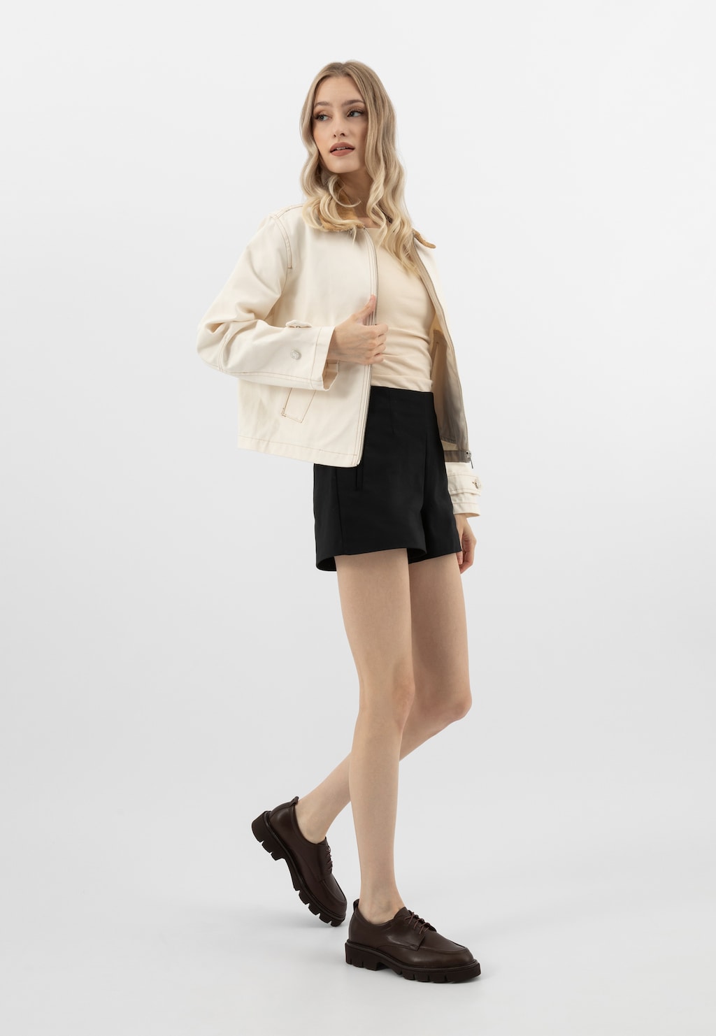 Brązowe skórzane sznurowane półbuty damskie 46362-52 Widok 10