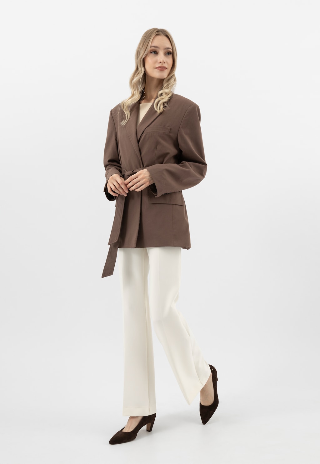 Ciemnobrązowe eleganckie czółenka damskie z weluru 35172-62 Widok 9