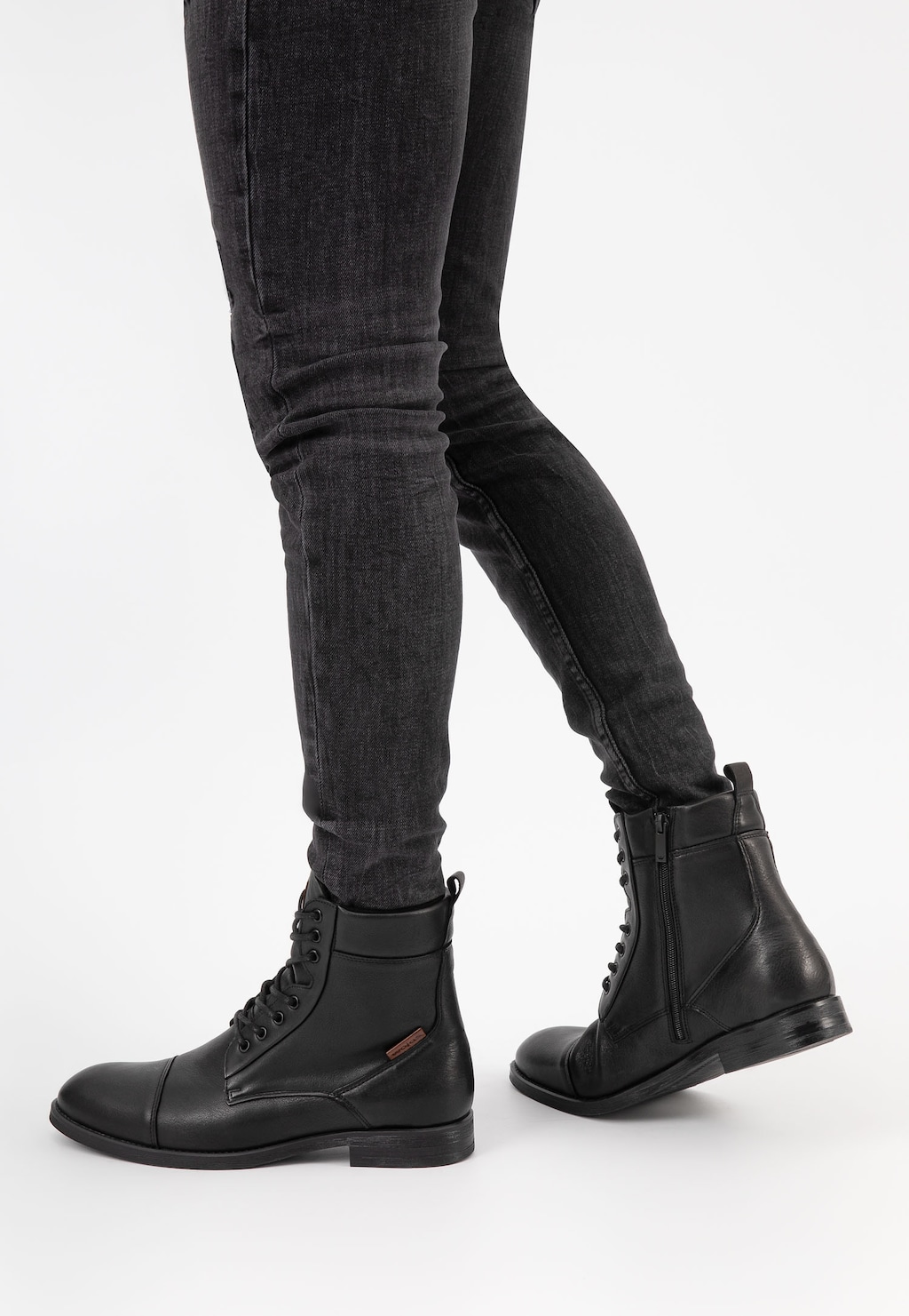 Sznurowane trzewiki męskie 8224-51 Widok 9