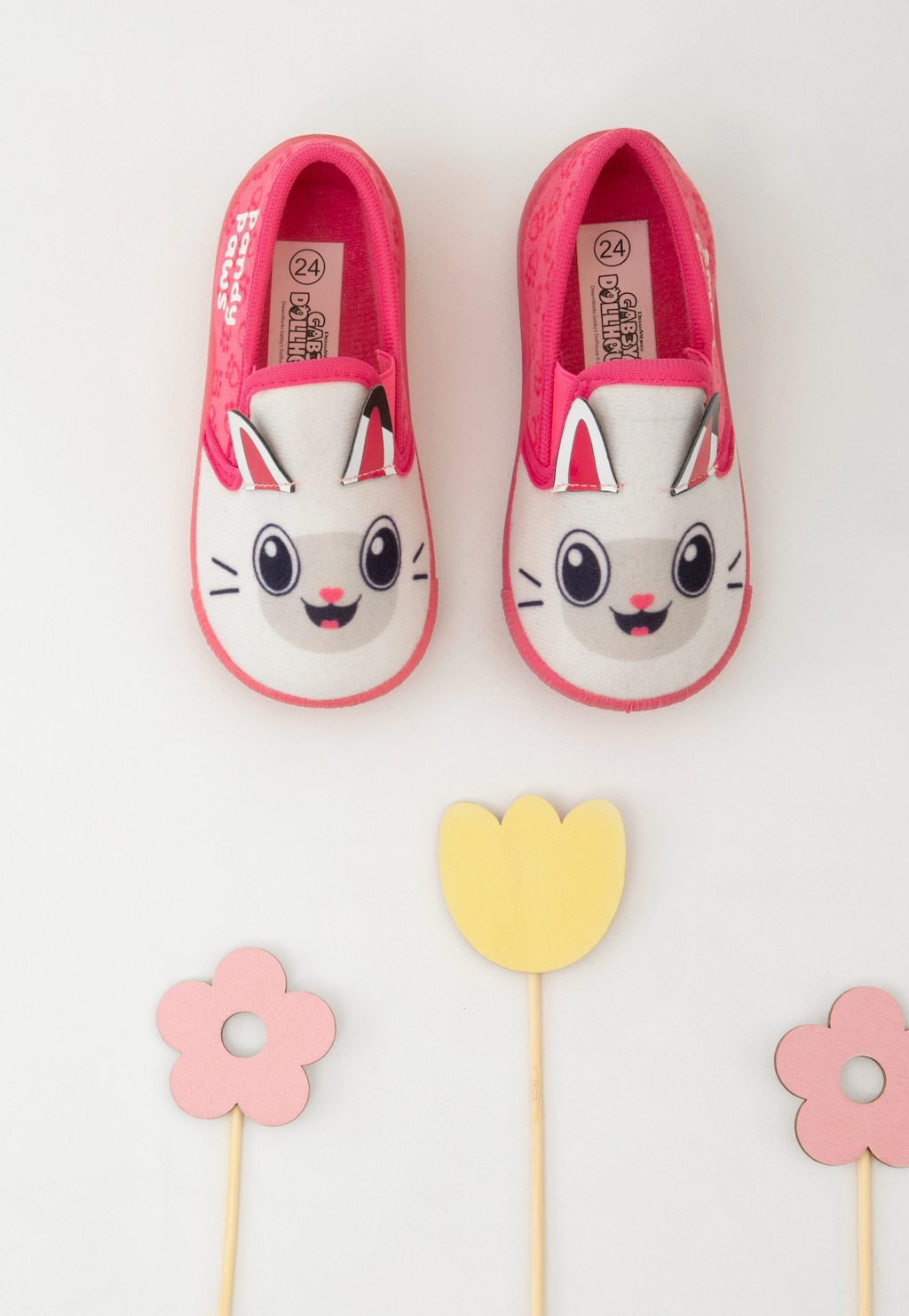 Kapcie dla dzieci z bohaterem bajki Koci domek Gabi BARTEK 87852-15 Widok 7