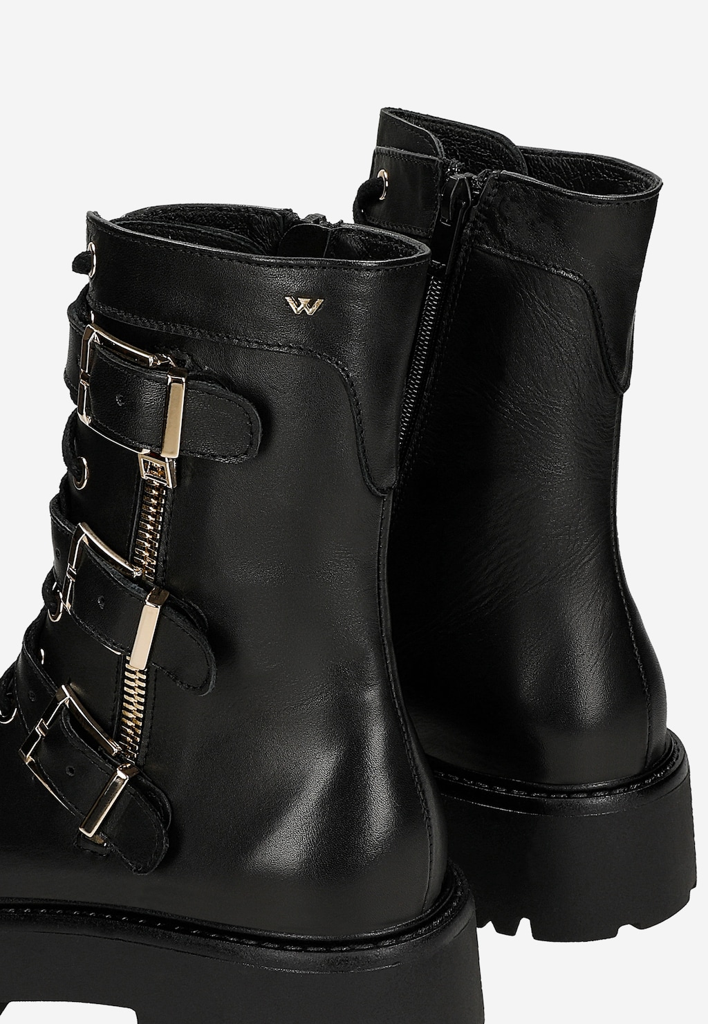 Czarne trzewiki ze skóry naturalnej z metalowymi klamrami i masywną podeszwą 64153-51 Widok 6