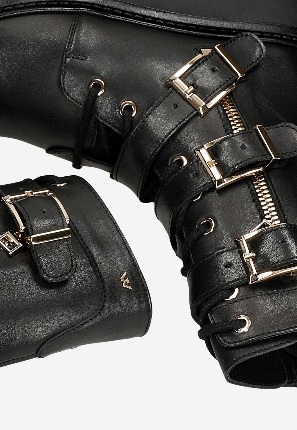 Czarne trzewiki ze skóry naturalnej z metalowymi klamrami i masywną podeszwą 64153-51 Widok 7