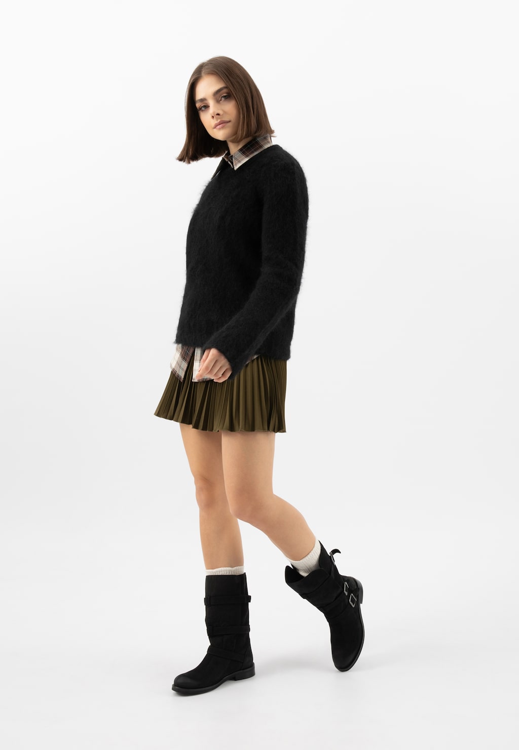 Černé dámské podzimní kotníčkové boty z nubuku 55307-21 Widok 1