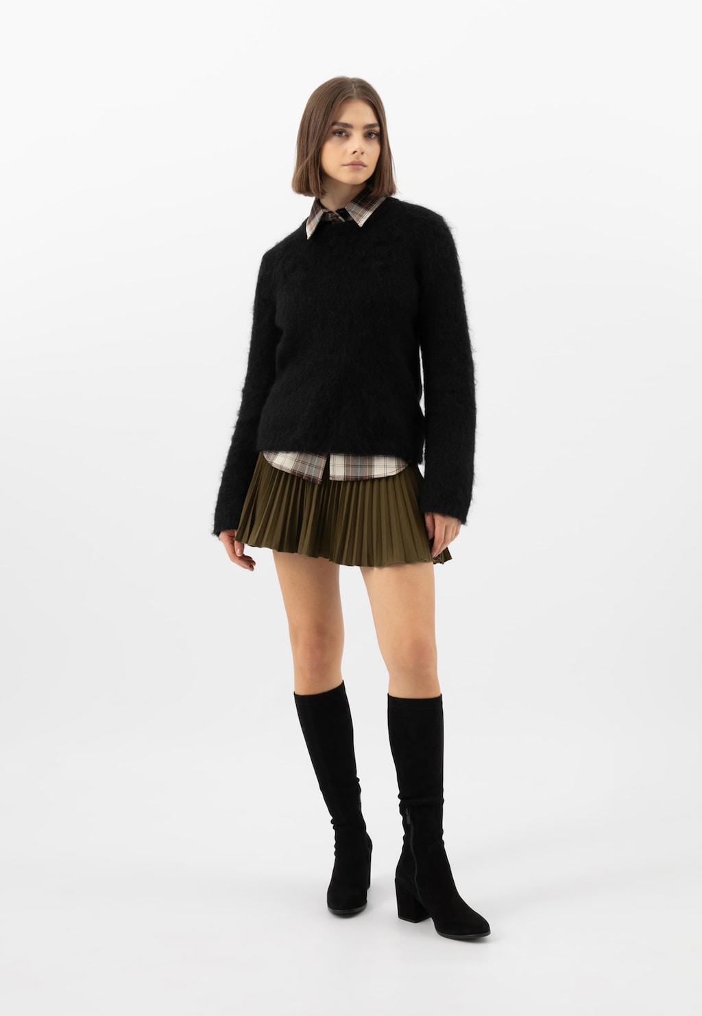 Czarne welurowe kozaki z elastyczną cholewką 71148-81 Widok 1