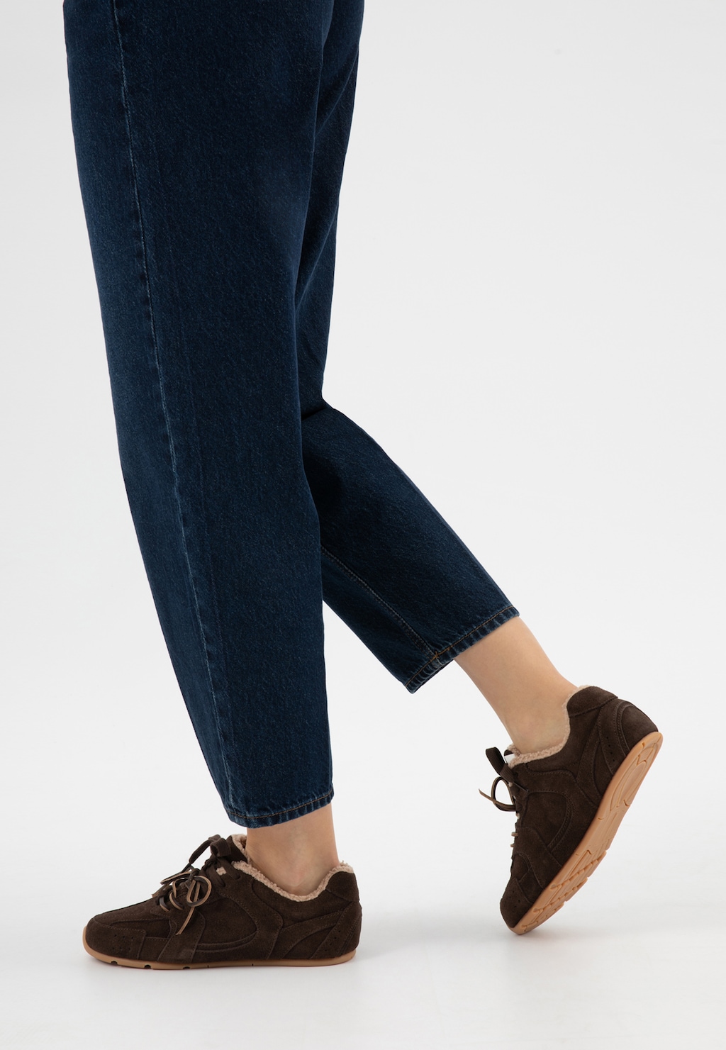 Hnědé tenisky z plyšového úpletu 46371-62 Widok 8