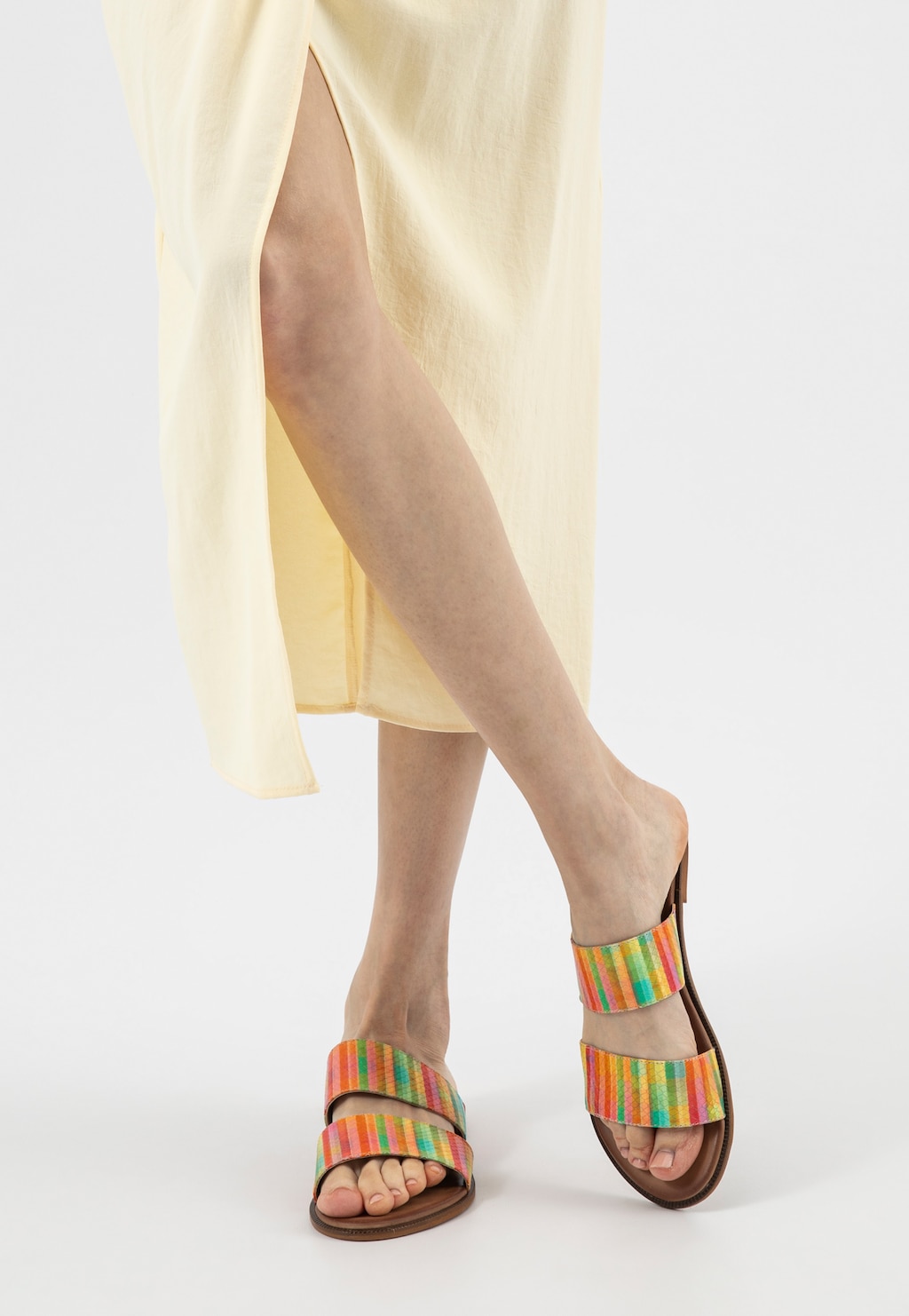 Barevné dámské kožené pantofle 74140-50 Widok 7