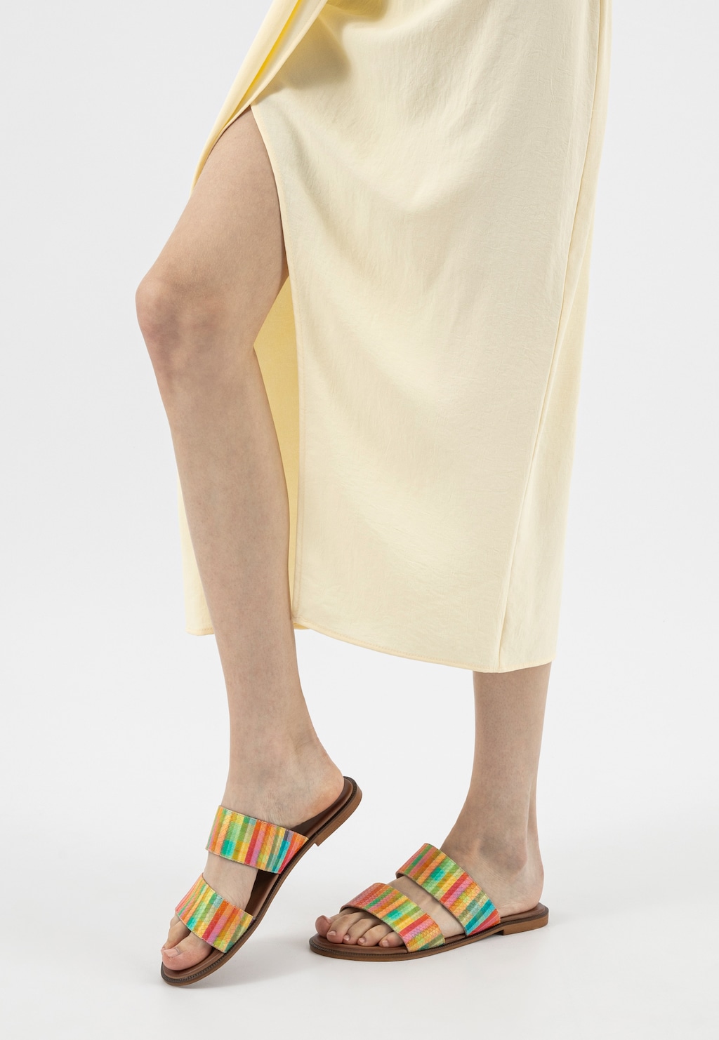 Barevné dámské kožené pantofle 74140-50 Widok 8