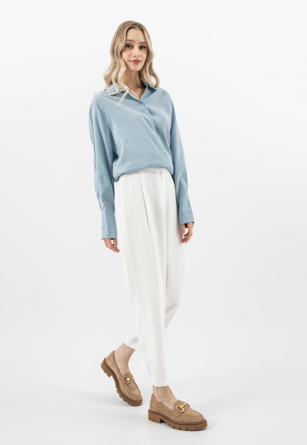 Béžové masívne dámske mokasíny s prepážkou 46264-64 Widok 1