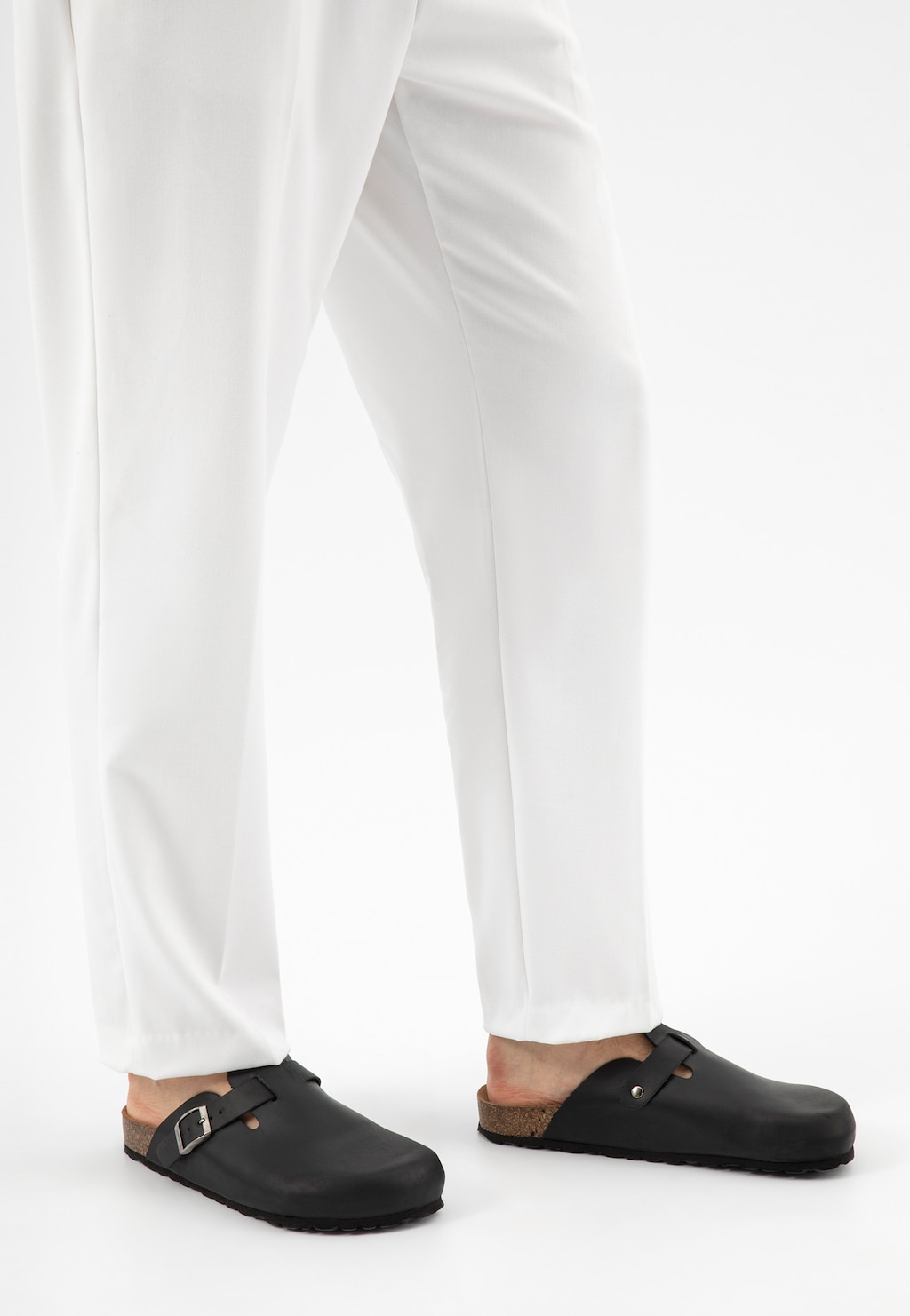 Černé pantofle z kůže crazy horse na korkové podrážce 32021-91 Widok 7