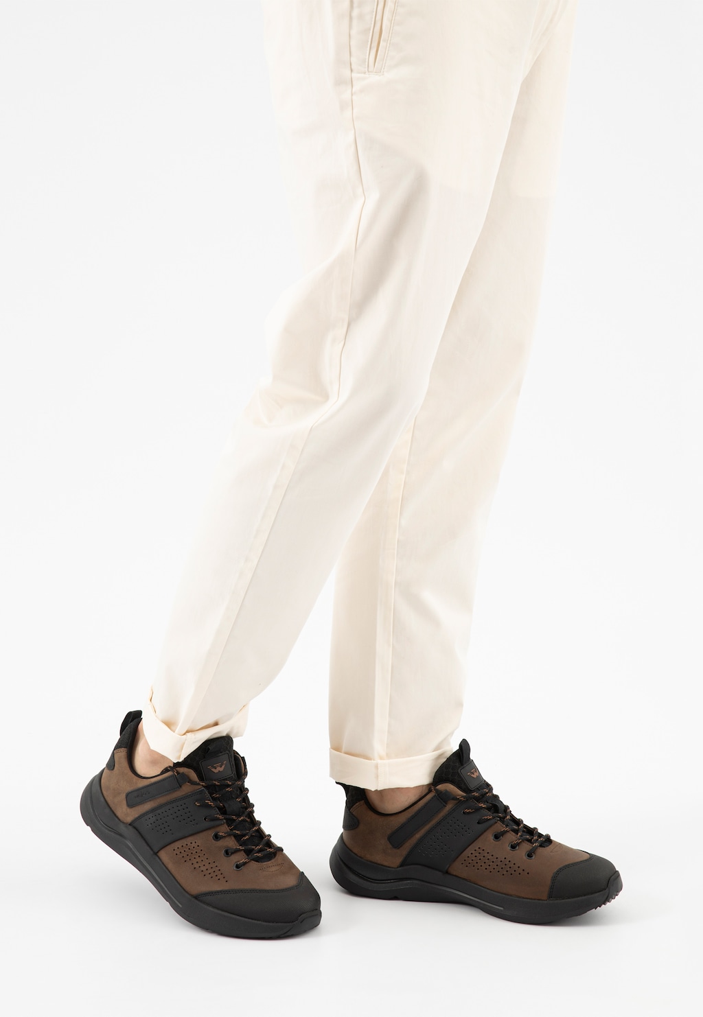 Ciemnobrązowe skórzane trekkingi męskie z czarnymi wstawkami 10261-82 Widok 8