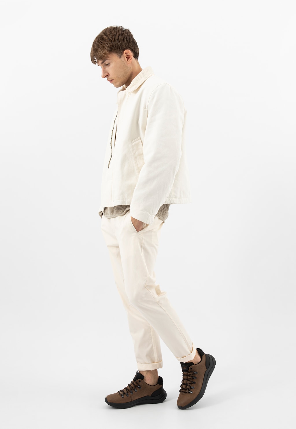 Hnědo-černé nízké pánské trekkingové boty z crazy horse kůže 10260-73 Widok 9