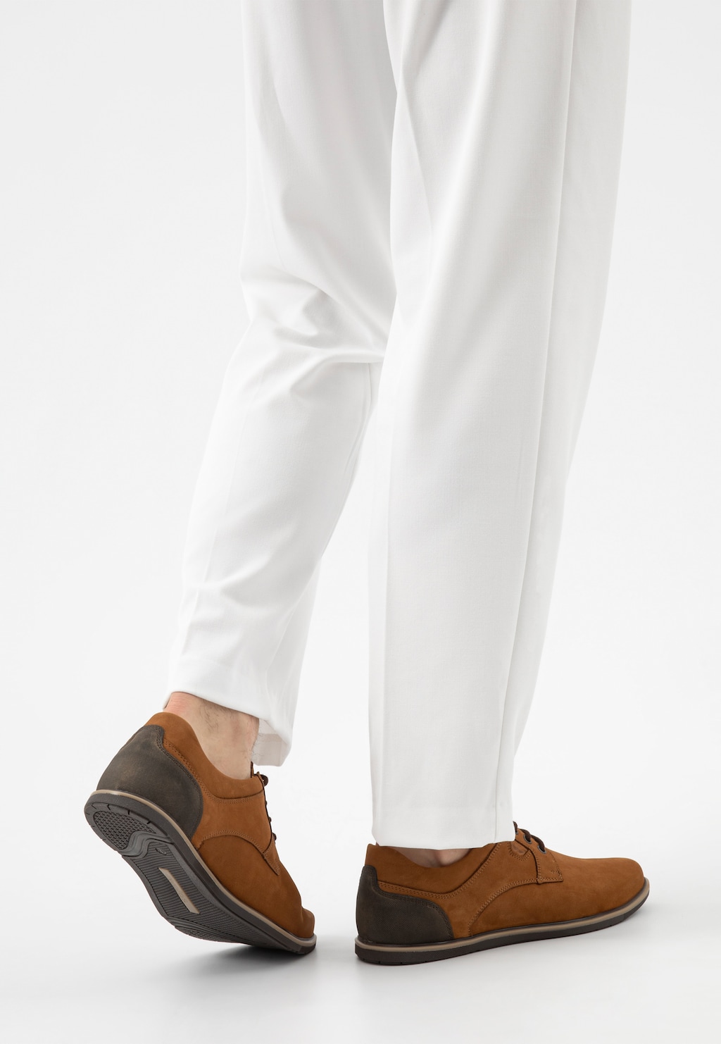 Brązowe półbuty męskie z granatową wstawką na pięcie 10254-23 Widok 8