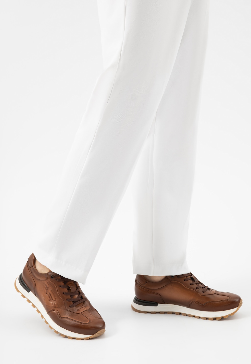 Světle hnědé pánské sneakery z lícové kůže 10201-53 Widok 7